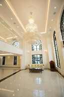 Vincent Halong Hotel