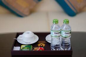 Vincent Halong Hotel