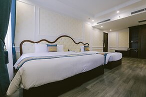 Vincent Halong Hotel