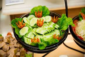 Vincent Halong Hotel