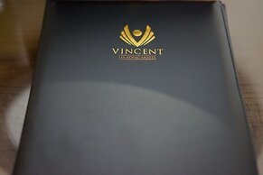 Vincent Halong Hotel