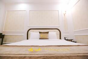 Vincent Halong Hotel