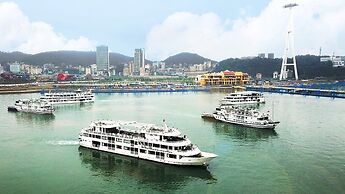 Vincent Halong Hotel