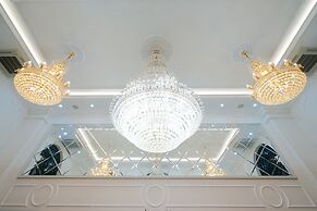 Vincent Halong Hotel