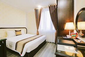 Vincent Halong Hotel