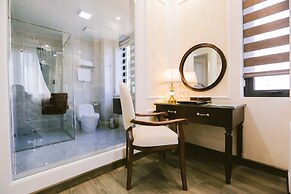 Vincent Halong Hotel