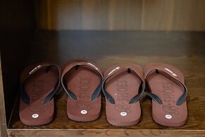 Vincent Halong Hotel