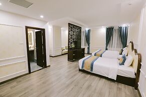 Vincent Halong Hotel