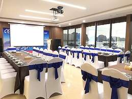 Vincent Halong Hotel