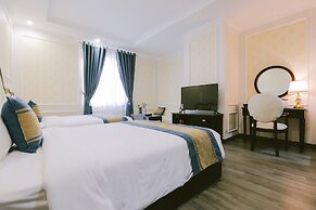 Vincent Halong Hotel