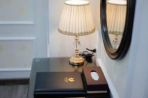 Vincent Halong Hotel