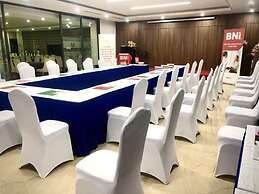 Vincent Halong Hotel