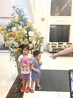 Vincent Halong Hotel