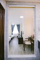 Vincent Halong Hotel