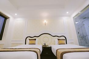 Vincent Halong Hotel