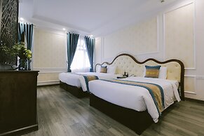 Vincent Halong Hotel