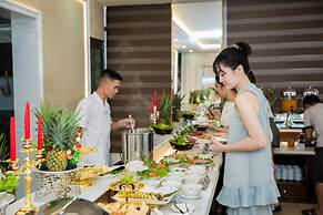 Vincent Halong Hotel