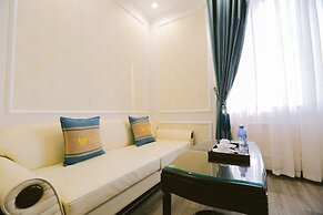 Vincent Halong Hotel