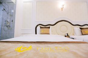 Vincent Halong Hotel