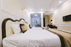 Vincent Halong Hotel