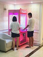 Vincent Halong Hotel