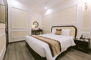 Vincent Halong Hotel