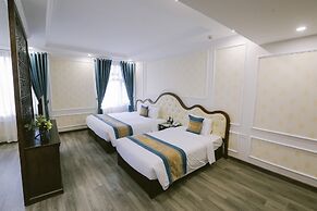 Vincent Halong Hotel