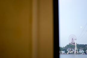 Vincent Halong Hotel