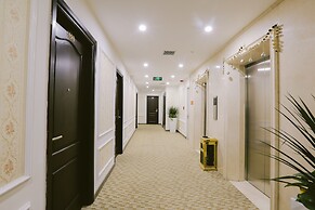 Vincent Halong Hotel