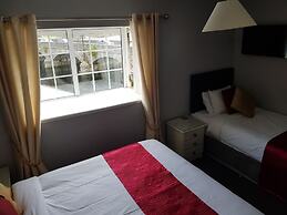 The River's Edge Guest House