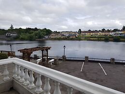 The River's Edge Guest House