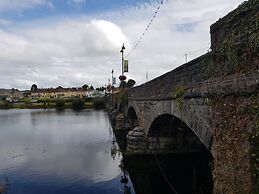 The River's Edge Guest House