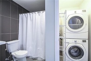 Kashaneh at Hullmark