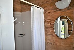 Simonton Court Historic Inn & Cottages