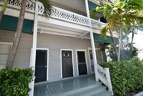 Simonton Court Historic Inn & Cottages