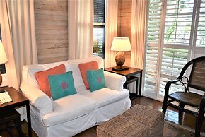 Simonton Court Historic Inn & Cottages