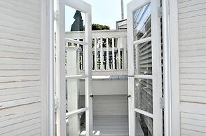 Simonton Court Historic Inn & Cottages