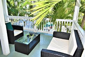 Simonton Court Historic Inn & Cottages