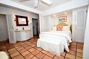 Simonton Court Historic Inn & Cottages