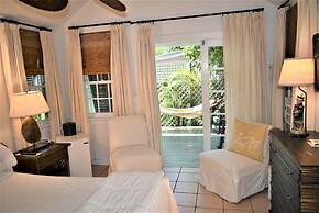 Simonton Court Historic Inn & Cottages