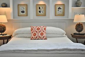 Simonton Court Historic Inn & Cottages