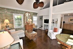 Simonton Court Historic Inn & Cottages