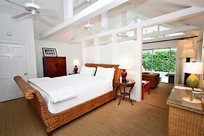 Simonton Court Historic Inn & Cottages