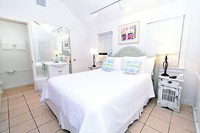 Simonton Court Historic Inn & Cottages