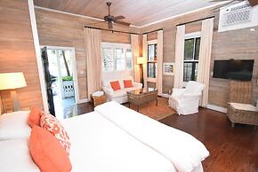 Simonton Court Historic Inn & Cottages