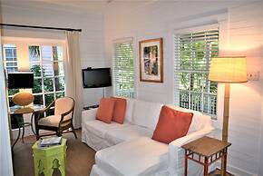 Simonton Court Historic Inn & Cottages