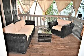 Simonton Court Historic Inn & Cottages