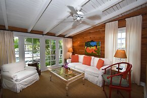 Simonton Court Historic Inn & Cottages