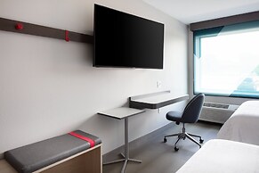 avid hotels Madison - Monona by IHG