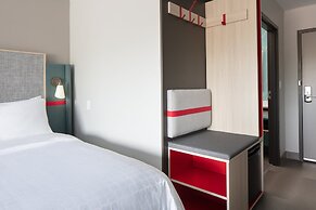 avid hotels Madison - Monona by IHG